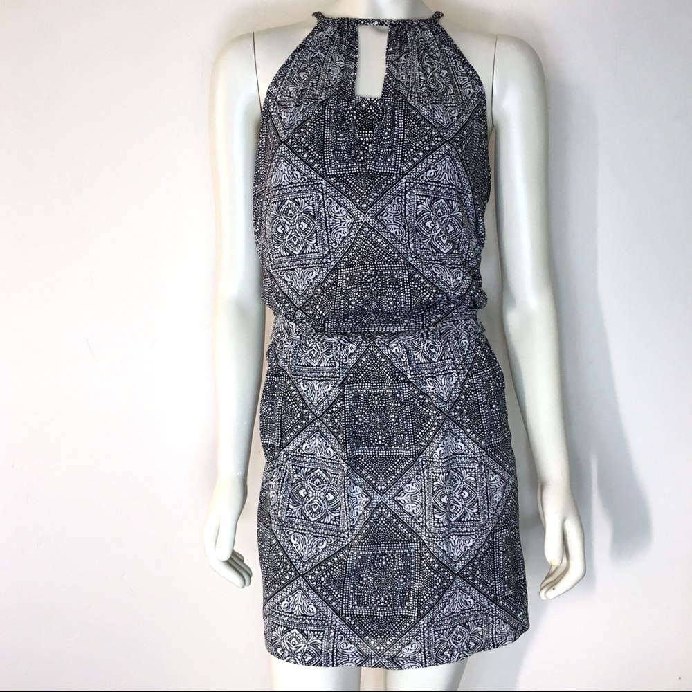 White House Black Market Tie Neck Dress Print XL